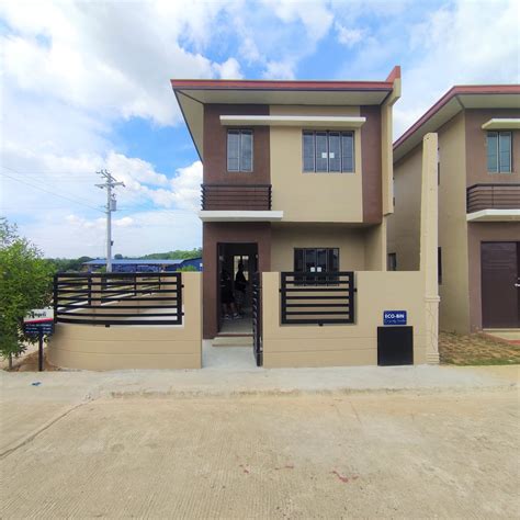 3 Bedrooms House and lot For Sale in Nueva Ecija .